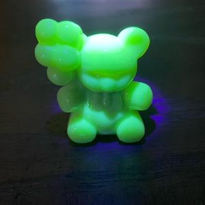 Boyd Art glass balloon bear retired uranium